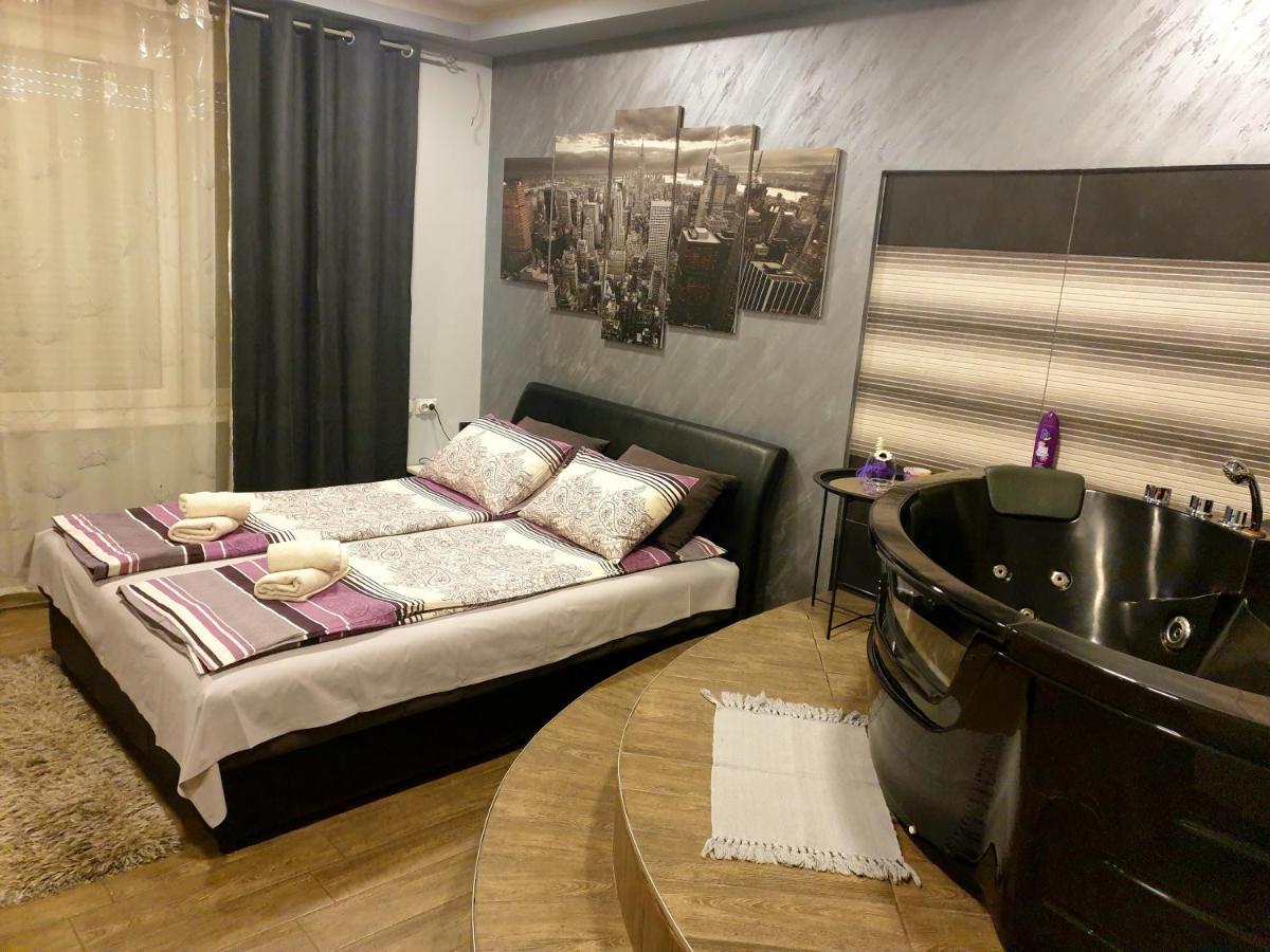 Ceca Apartman Ni Exteriér fotografie