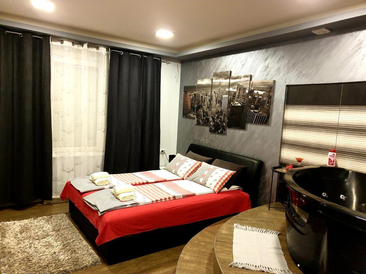 Ceca Apartman Ni Exteriér fotografie